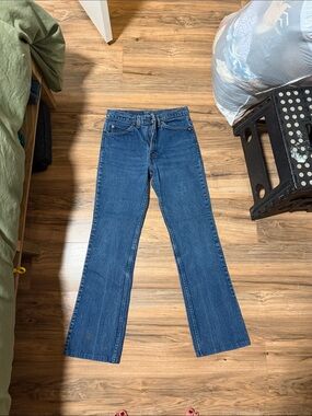 Women’s vintage Levi blue denim jeans